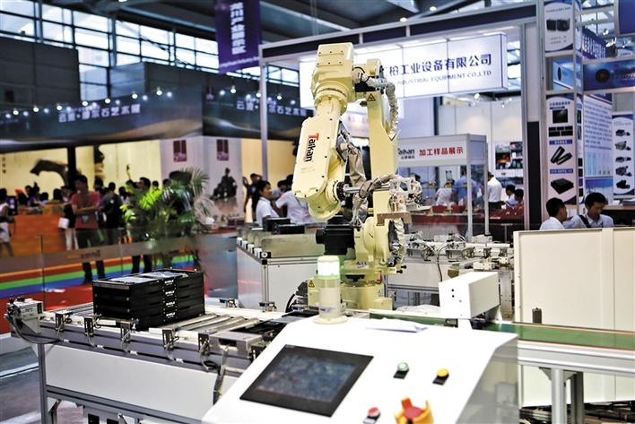 深圳表彰2020年百家装备工业科技创新奖企业-宝安日报报道